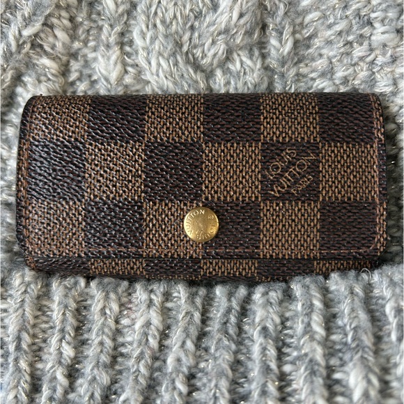 Louis Vuitton Accessories - Louis Vuitton Damier Ebene Multicles 4 Key Holder